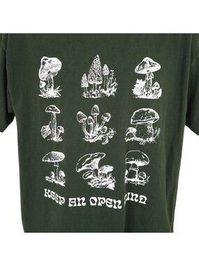 Mushrooms T Shirt Mens Size Large Green Keep An Open Mind Mushroom Types